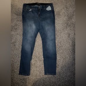 Torrid bombshell skinny jeans